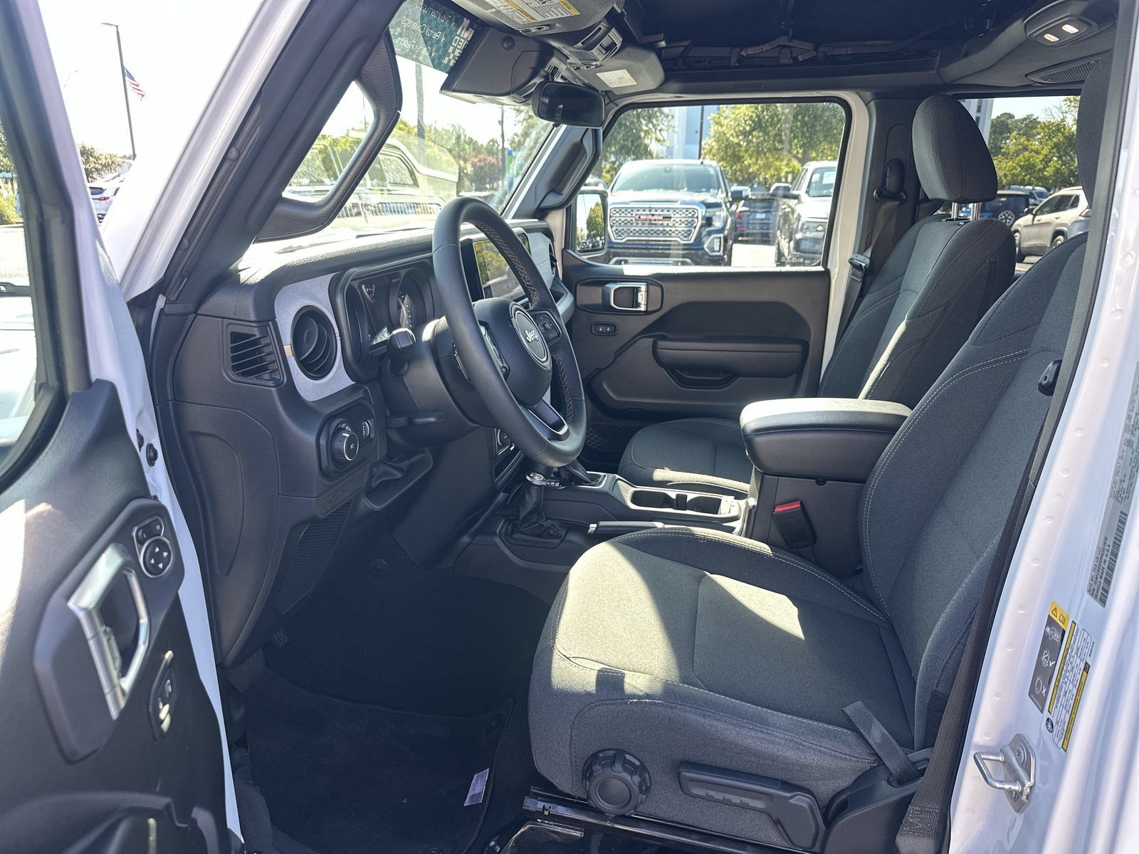 Used 2024 Jeep Wrangler Unlimited Sport AWD/4WD image 16