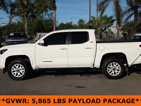 Used 2024 Toyota Tacoma SR5 image 5