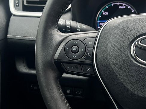 Used 2021 Toyota RAV4 XLE Premium image 21