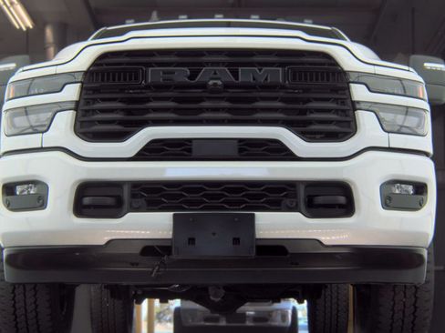 Used 2026 RAM 2500 Big Horn AWD/4WD image 9
