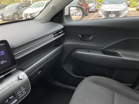 Used 2025 Hyundai Kona SEL image 36