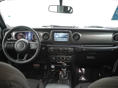 Used 2023 Jeep Gladiator Sport AWD/4WD image 13