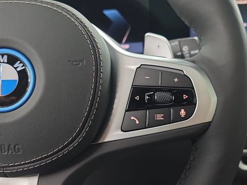 New 2026 BMW X5 xDrive50e w/ M Sport Package AWD/4WD image 18