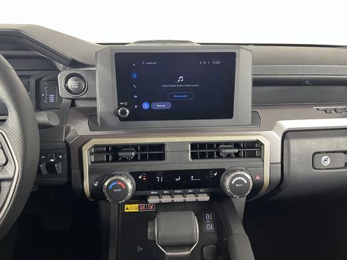 Used 2025 Toyota Tacoma SR5 image 14