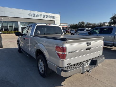 Used 2011 Ford F150 XLT w/ XLT Convenience Pkg image 4
