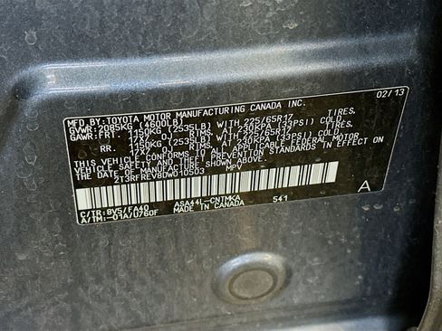 Used 2013 Toyota RAV4 XLE image 12