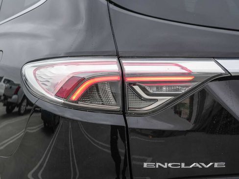 Used 2023 Buick Enclave Avenir w/ Avenir Technology Package FWD image 9