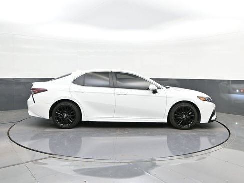 Used 2023 Toyota Camry SE image 24