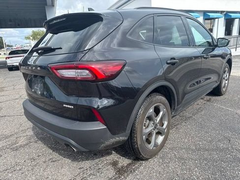 Used 2025 Ford Escape ST-Line Select AWD/4WD image 4