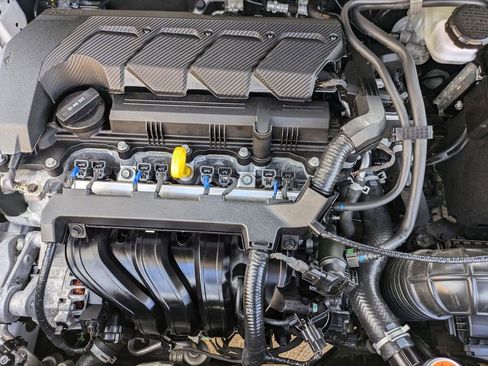 Used 2025 Hyundai Venue SEL FWD image 33