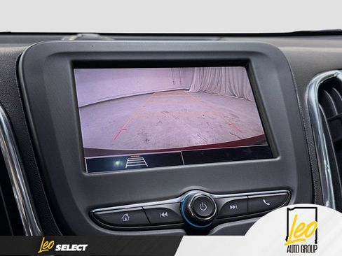 Used 2023 Chevrolet Equinox LT FWD image 13