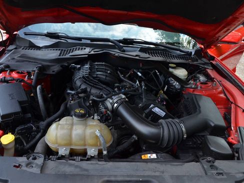 Used 2016 Ford Mustang Convertible w/ Equipment Group 051A RWD image 21