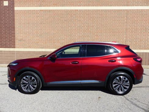 Used 2024 Buick Envision Preferred AWD/4WD image 5