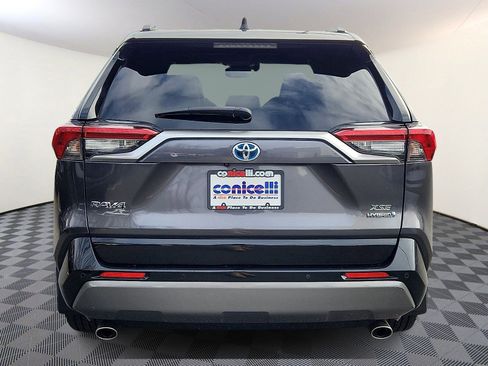Used 2019 Toyota RAV4 XSE image 5