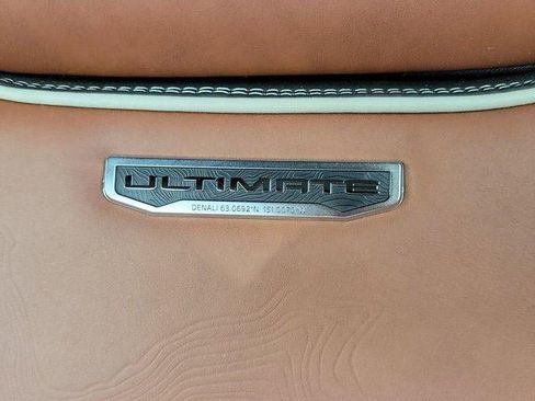 Used 2024 GMC Sierra 3500 Denali Ultimate image 32