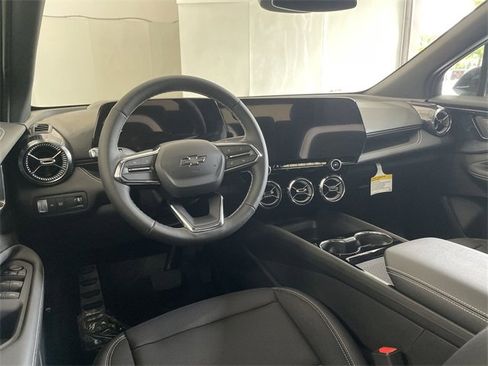 New 2025 Chevrolet Blazer EV LT image 19