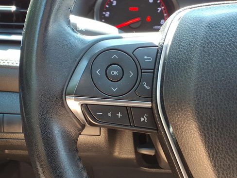 Used 2018 Toyota Camry XSE FWD image 16