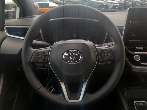 Certified 2025 Toyota Corolla SE w/ SE Package FWD image 21