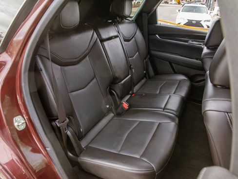 Used 2023 Cadillac XT5 Premium Luxury image 12