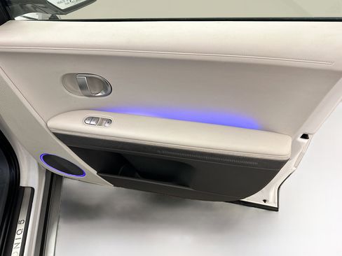 Used 2023 Hyundai Ioniq 5 Limited image 33