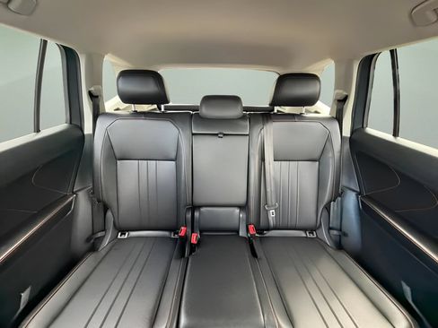 Used 2024 Volkswagen Tiguan Wolfsburg Edition AWD/4WD image 13