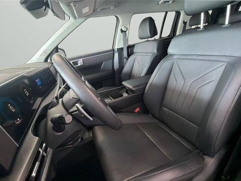 Certified 2025 Hyundai Santa Fe SEL FWD image 10