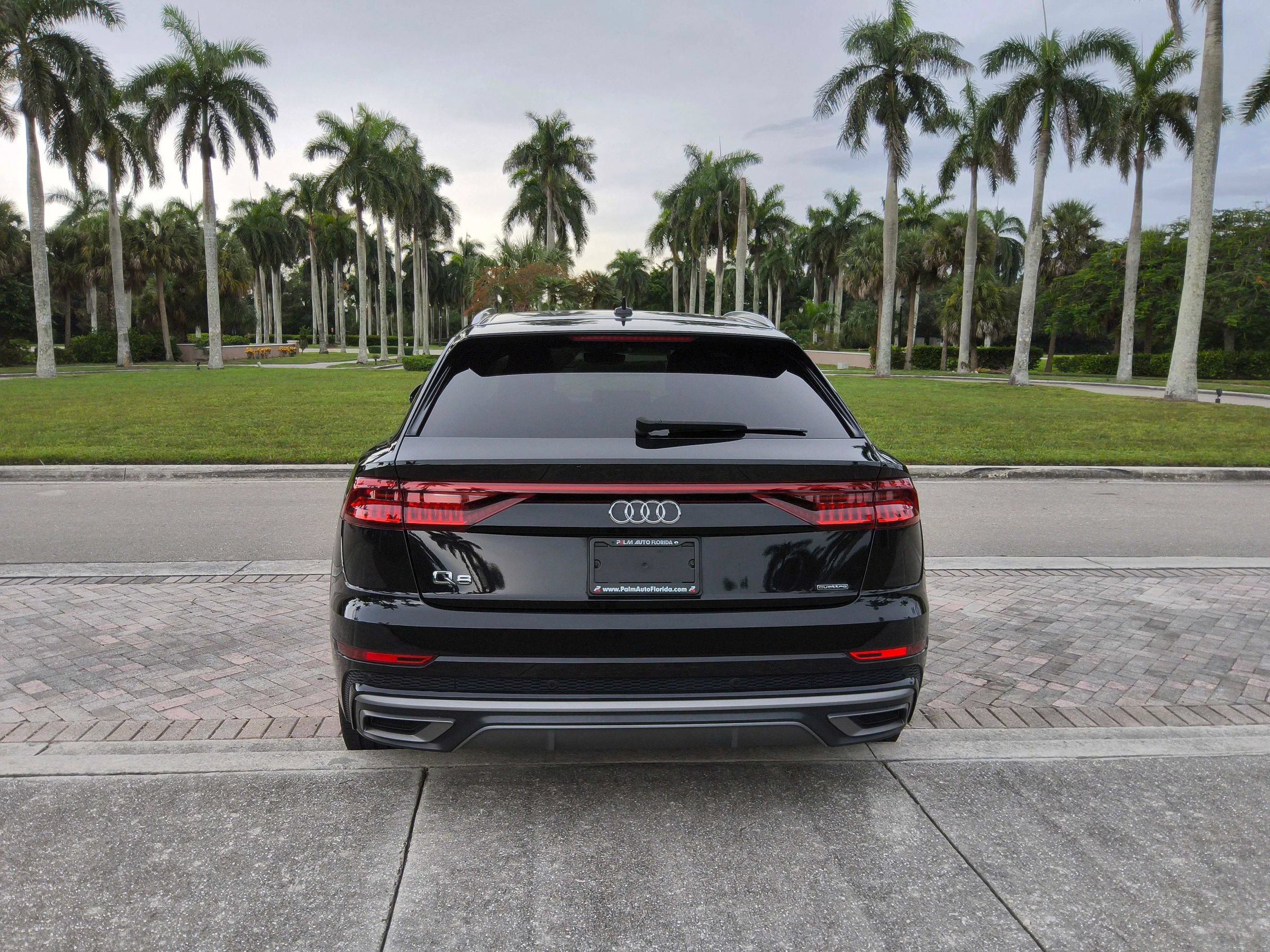 Used 2023 Audi Q8 Premium Plus w/ Premium Plus Package AWD/4WD image 19