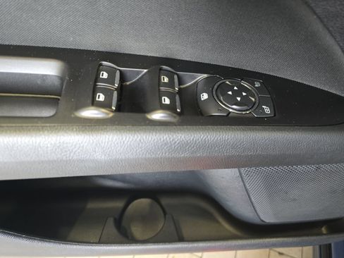 Used 2018 Ford Fusion SE w/ Equipment Group 201A FWD image 27