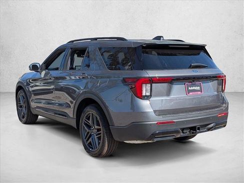 New 2026 Ford Explorer ST-Line w/ ST-Line Street Pack image 8