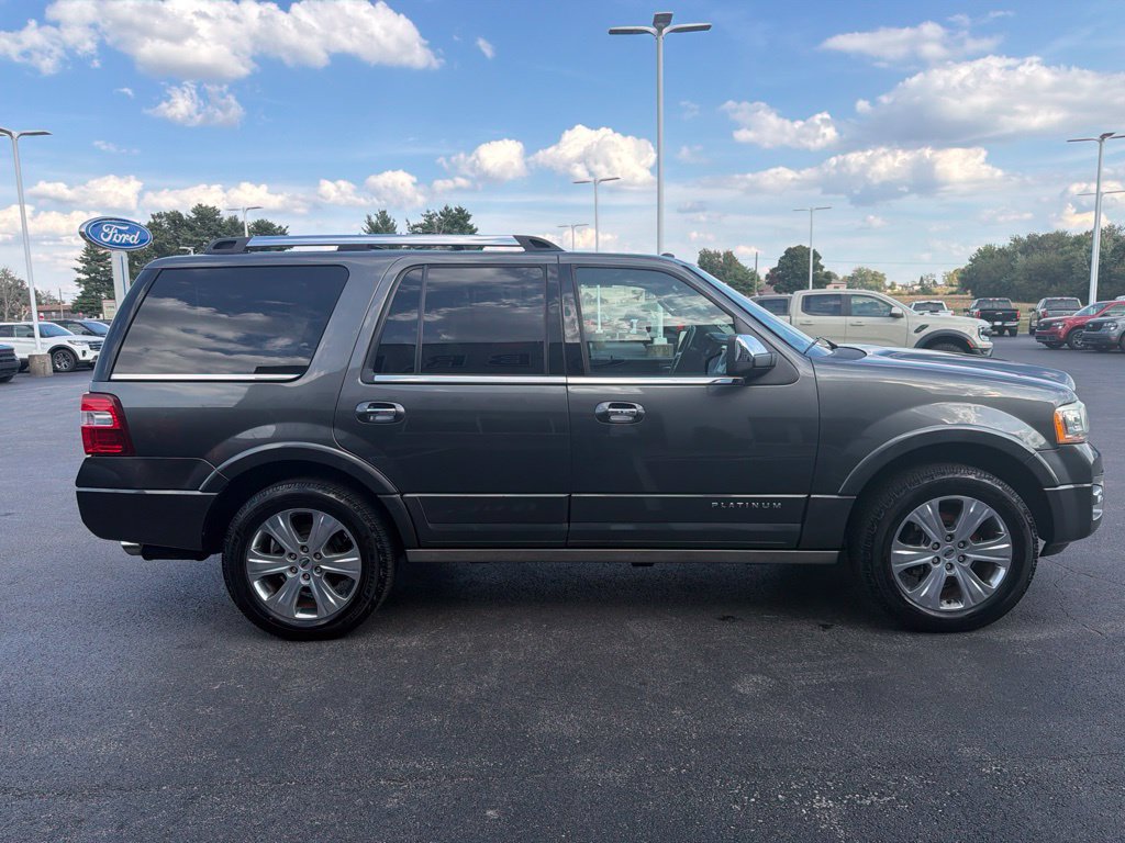 Used 2016 Ford Expedition Platinum AWD/4WD image 6