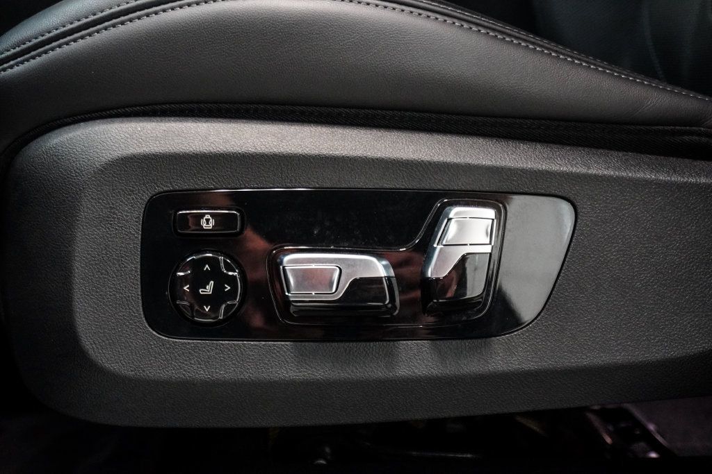Used 2023 BMW XM AWD/4WD image 7