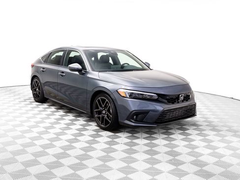 Used 2022 Honda Civic Sport Touring image 7