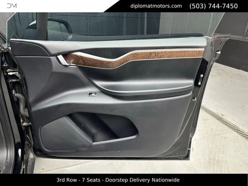 Used 2020 Tesla Model X Performance image 29
