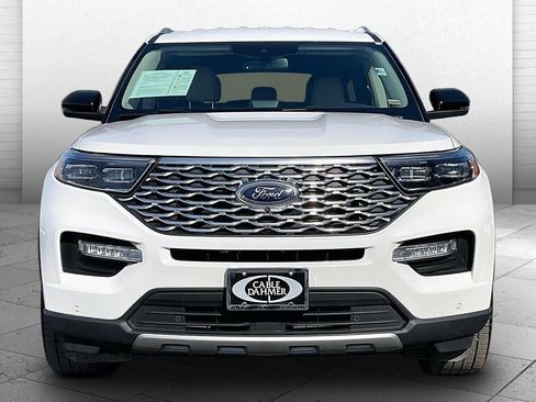 Used 2022 Ford Explorer Platinum w/ Equipment Group 601A image 2