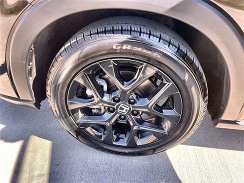 Certified 2023 Honda HR-V Sport image 9