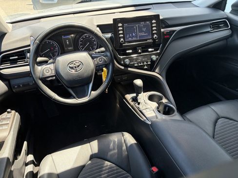 Used 2023 Toyota Camry SE FWD image 10