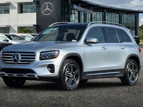New 2026 Mercedes-Benz GLB 250 4MATIC image 8