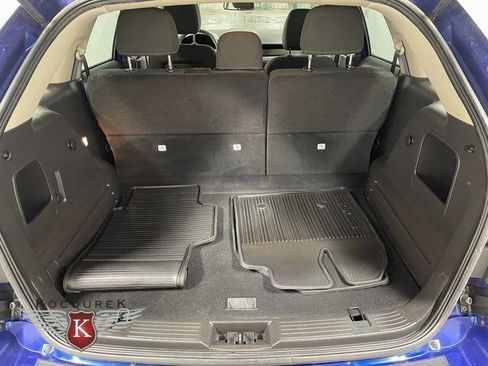 Used 2013 Ford Edge SE image 25