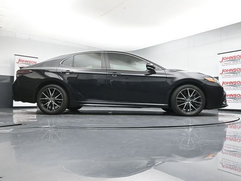 Used 2024 Toyota Camry SE FWD image 24