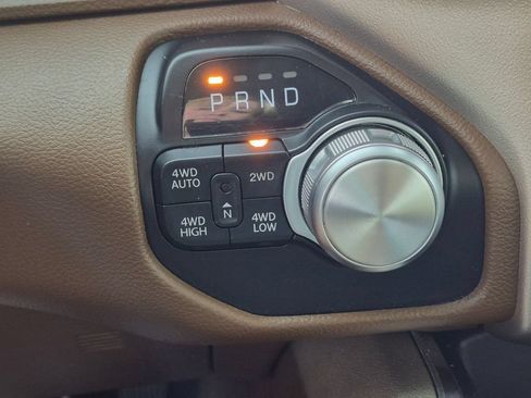 Used 2020 RAM 1500 Laramie AWD/4WD image 25