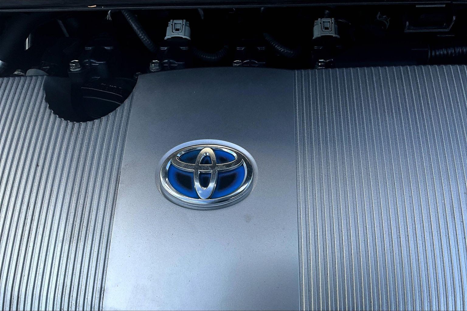 Used 2021 Toyota Prius Prime LE w/ Carpet Mat Package (TMS) FWD image 33