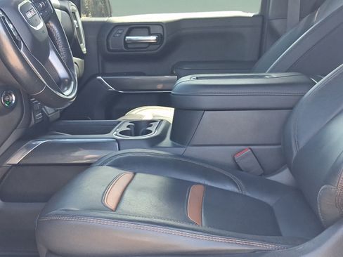 Used 2021 GMC Sierra 1500 AT4 w/ AT4 Premium Package AWD/4WD image 11