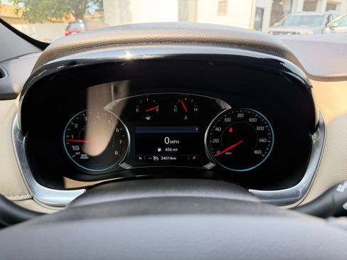 Used 2023 Chevrolet Traverse LT FWD image 16