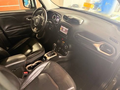 Used 2015 Jeep Renegade Limited AWD/4WD image 27