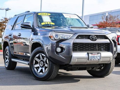 Certified 2018 Toyota 4Runner TRD Off-Road Premium image 30