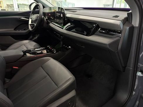 Used 2025 Audi Q6 e-tron Premium Plus w/ Premium Plus AWD/4WD image 15