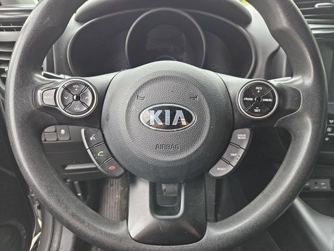Used 2018 Kia Soul + FWD image 20