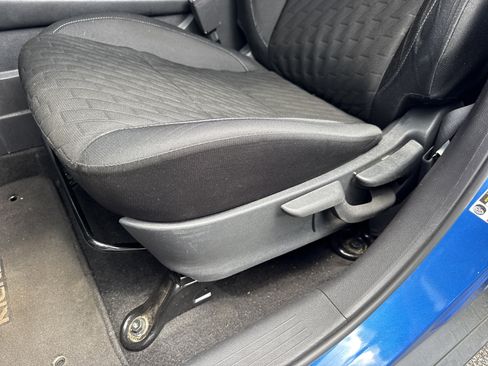 Used 2023 Nissan Kicks SV FWD image 10
