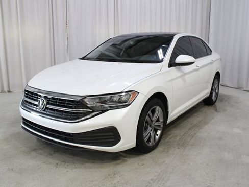 Used 2022 Volkswagen Jetta SE FWD image 36