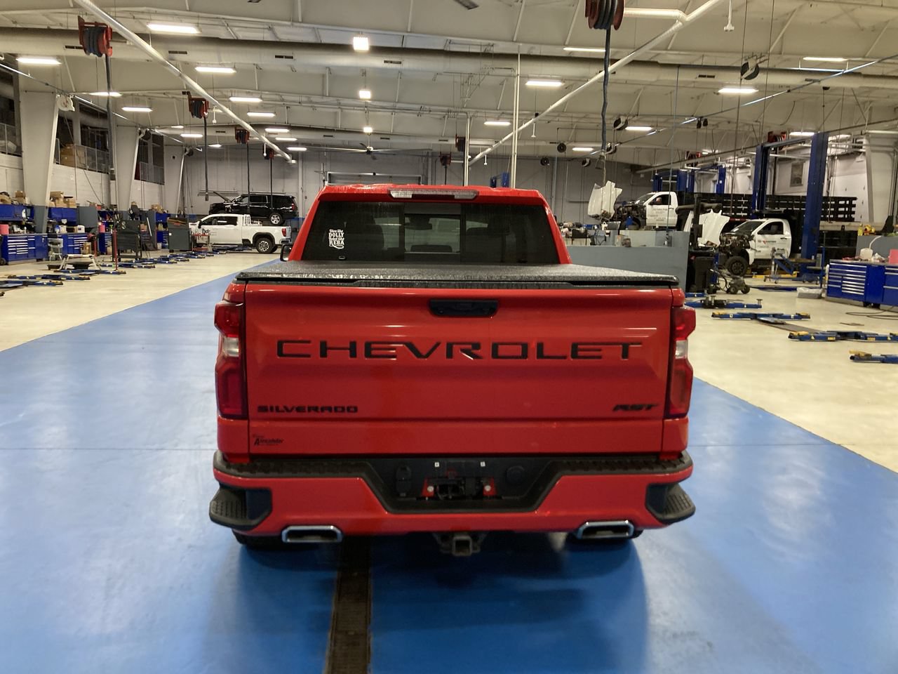 Used 2023 Chevrolet Silverado 1500 RST w/ Convenience Package II AWD/4WD image 6